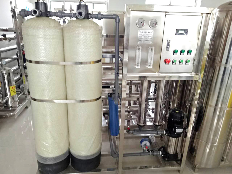 水廠罐裝設備5.jpg